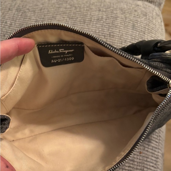 Authentic Salvatore Ferragamo purse - Picture 3 of 3